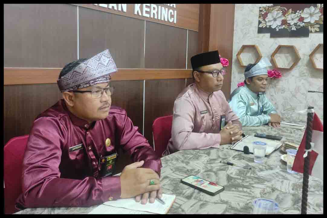 08102025 Web Rapat Kepaniteraan 3