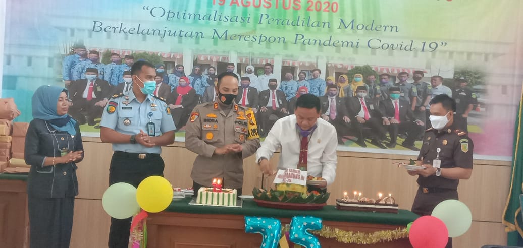 Menghadiri Undangan PN Pelalawan Dalam Rangka HUT Mahkamah Agung RI Yang Ke 75 Tahun 1