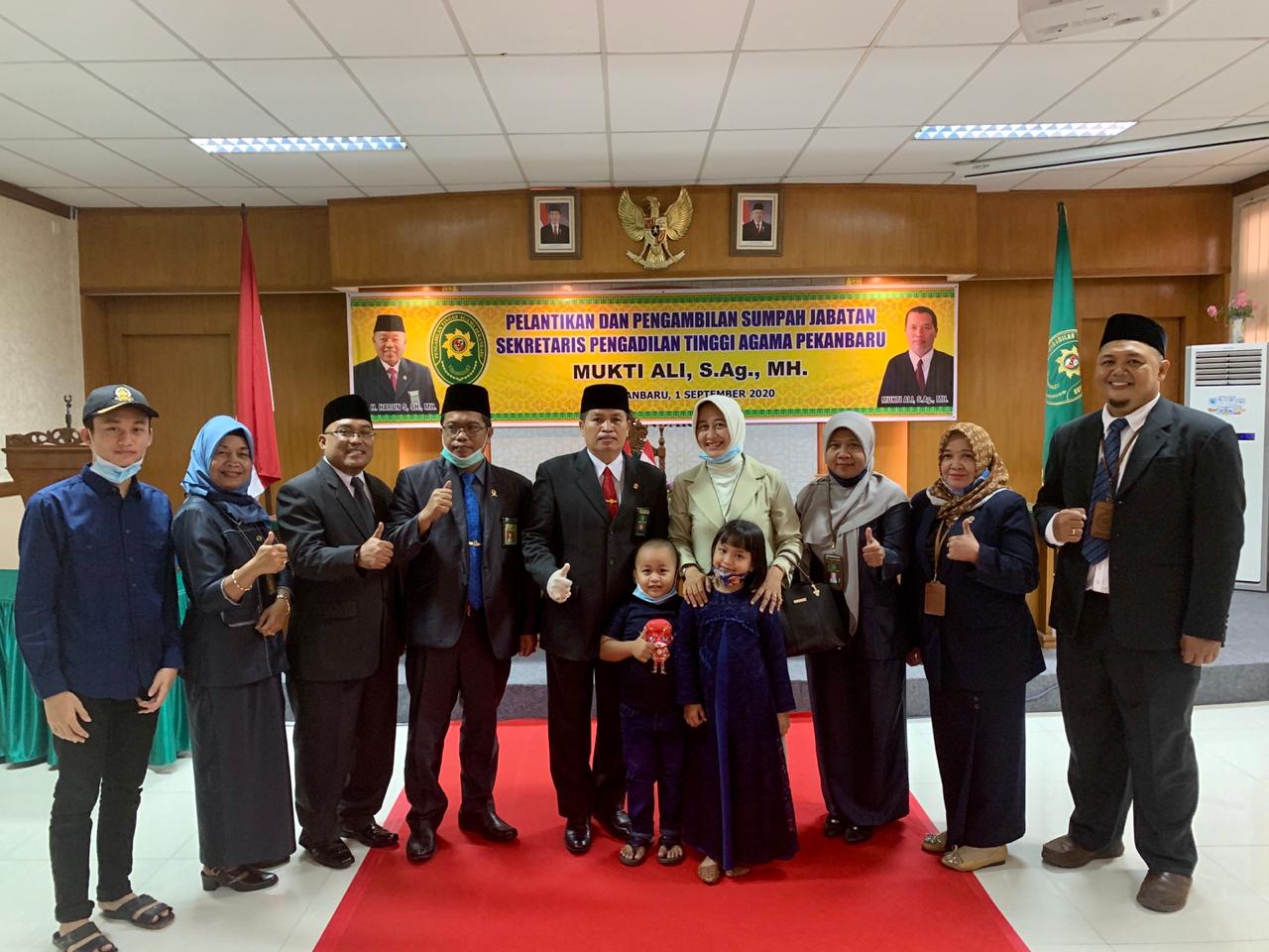 Pelantikan dan Pengambilan Sumpah Jabatan Sekretaris Pengadilan Tinggi Agama Pekanbaru 1